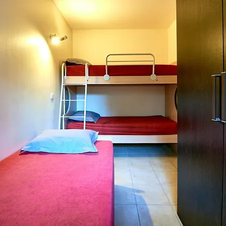 Vacanceole - Lisa Maria Sari-Solenzara