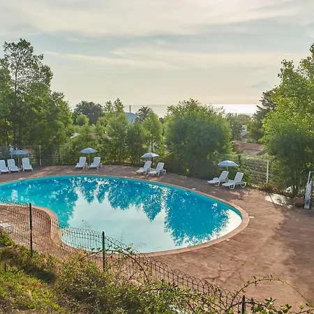 Vacanceole - Lisa Maria Sari-Solenzara