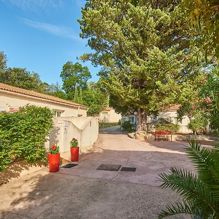 Vacanceole - Lisa Maria Sari-Solenzara