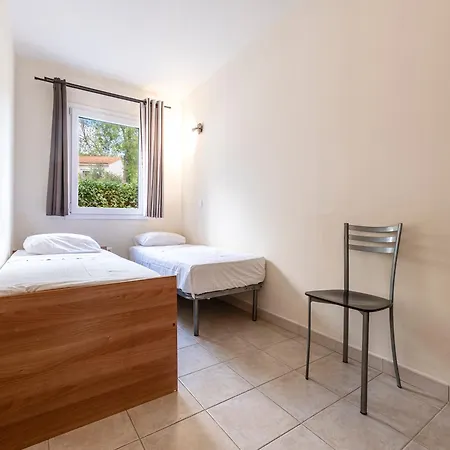 Vakantiepark Vacanceole - Lisa Maria Sari-Solenzara