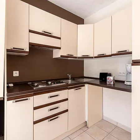 Vacanceole - Lisa Maria Sari-Solenzara