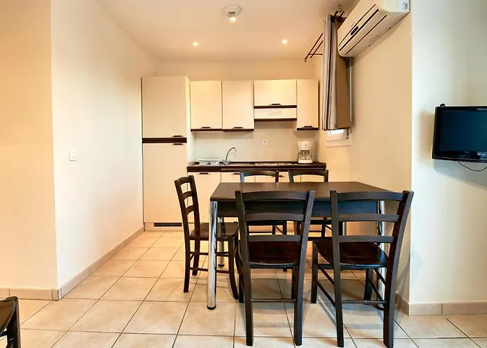 Üdülőpark Vacanceole - Lisa Maria Sari Solenzara