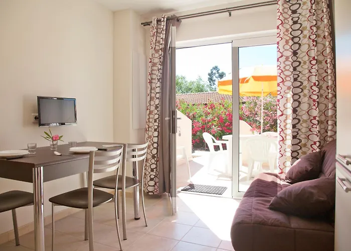 Vacanceole - Lisa Maria Üdülőpark Sari Solenzara