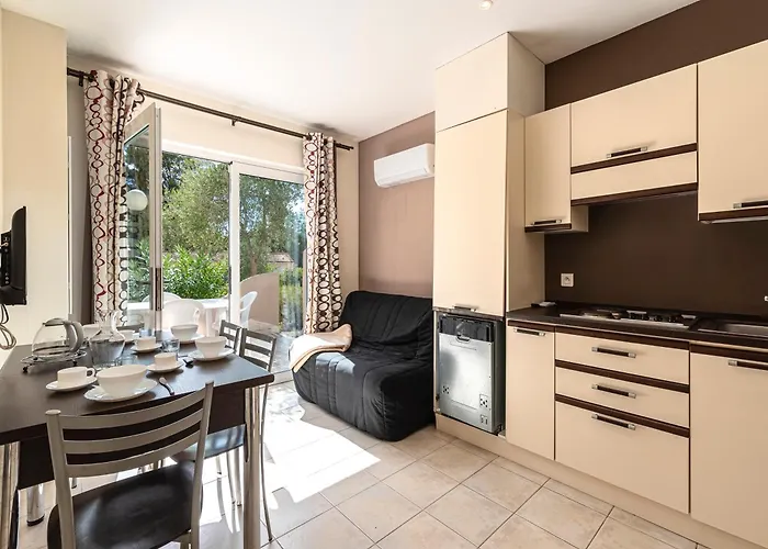 Vacanceole - Lisa Maria Üdülőpark Sari Solenzara